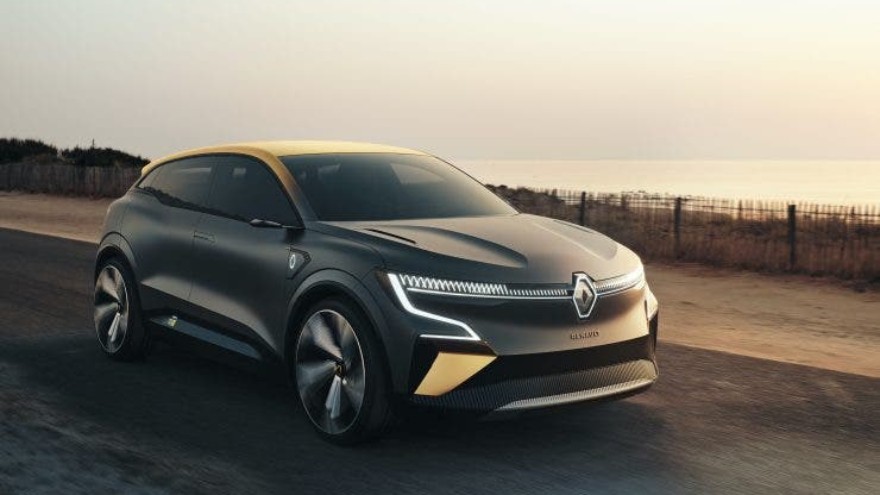 El Renault más vendido se actualiza: así es el Megane eVision, un híbrido con 450 km de autonomía