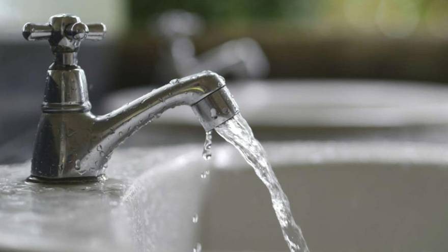 ¿Utilizarías agua para cargar tu celular?: estos investigadores dicen que es posible
