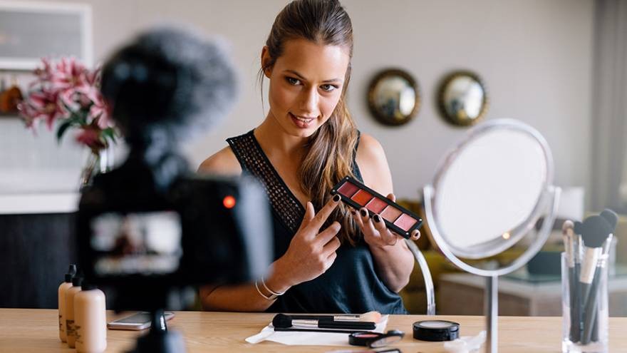 Marketing de influencers: por qué algunos especialistas pronostican "el ocaso" de esta tendencia en 2023