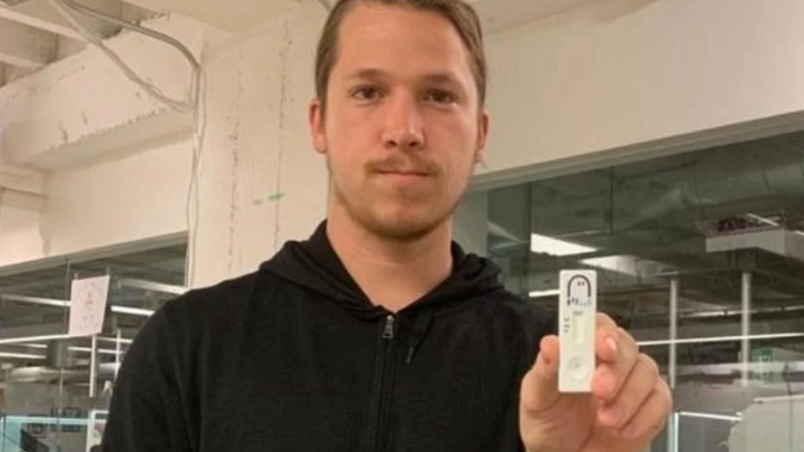 Avances contra el coronavirus: un joven argentino creó un dispositivo que diagnostica en una hora
