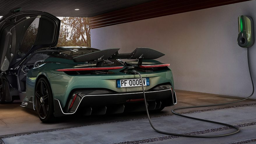 Caro, pero el mejor: por qué el nuevo superdeportivo eléctrico de Pininfarina hace ahorrar a sus dueños "por años"