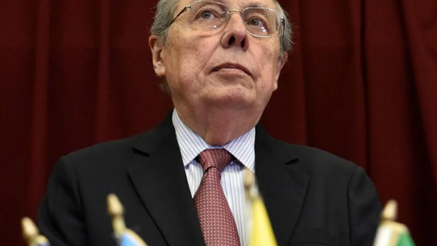 Calvo le pegó al BCRA: "No nos compremos lo del tipo de cambio flotante"