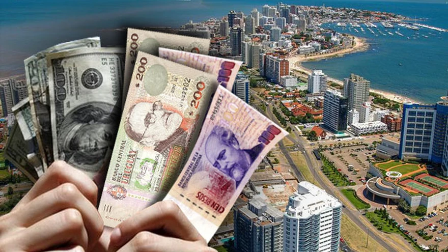 Uruguay, espera récord de argentinos: ¿conviene ir con tarjetas, dólares o llevar pesos?
