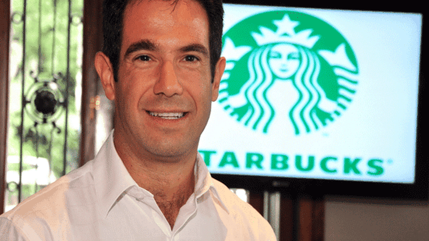 Tras la polémica, Starbucks salió a aclarar el "problema de los vasitos"