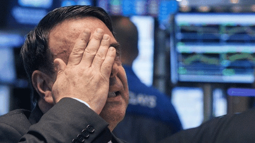 Mercados entran en "risk off": se dispara el oro y se hunden las commodities