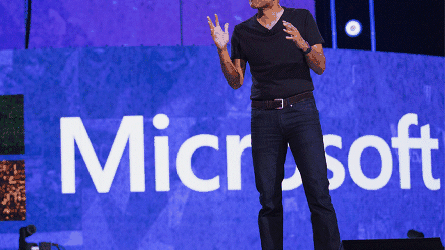 Cómo Microsoft busca reinventarse para superar el fin de la era PC