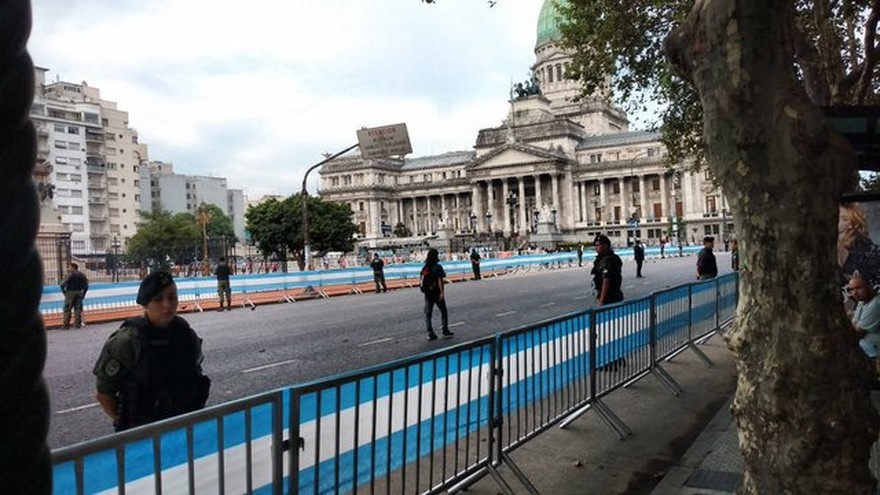 Marchas, protestas y un Congreso "blindado": así reciben a Macri