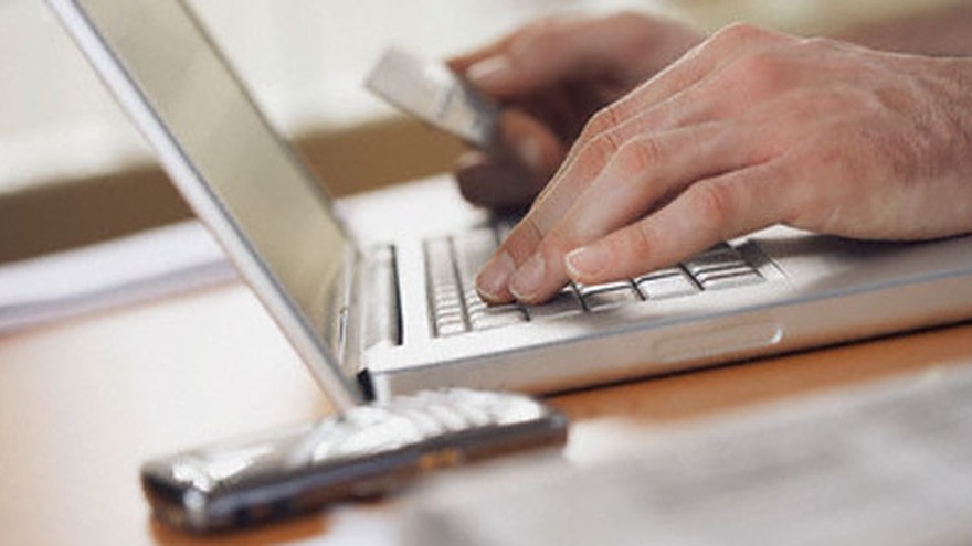 Cómo adoptar procesos automatizados de documentos para reducir costos
