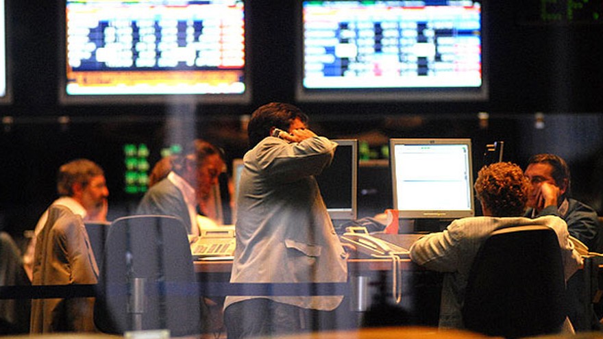 ¿Cómo invertir en la bolsa y protegerse de la inflación sin morir en el intento?