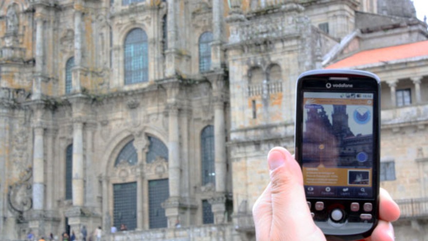 La tecnología hará de "guía turístico" gracias a la realidad aumentada y se impondrán los "flashpackers"
