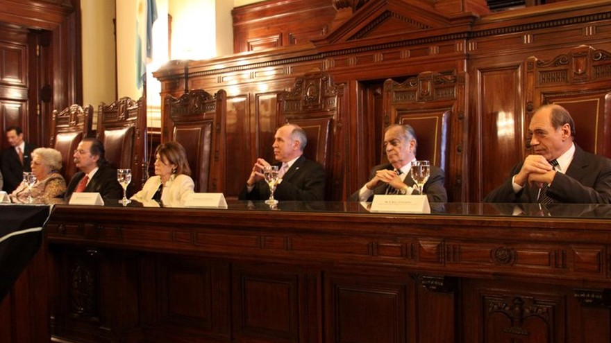 Ley de Medios: la Corte resolverá sobre la extensión de la cautelar de Clarín