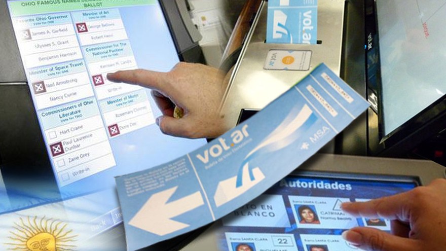 En el partido de las elecciones, el papel le gana por "goleada" al formato electrónico