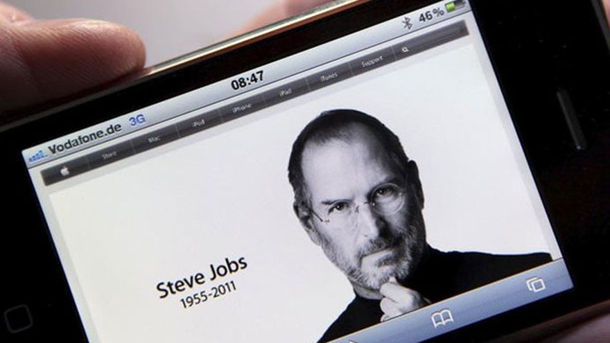 ¿Cómo perdura el legado empresarial de Jobs en Apple?