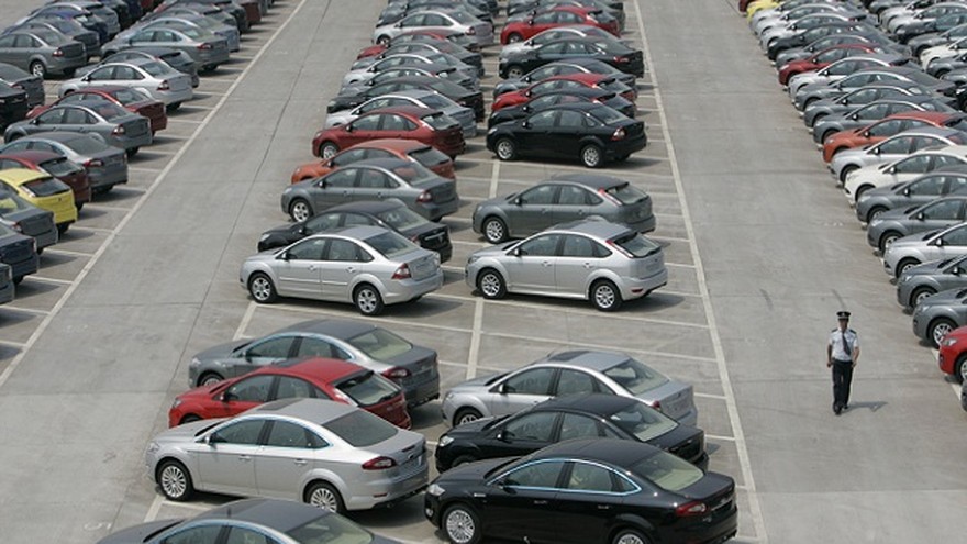 Venta de autos empieza a sentir el "efecto dólar" y la suba de precios de 0km