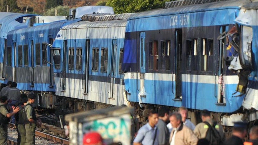 Denuncian penalmente a dueños de Metrovías y Ferrovías por el accidente del Sarmiento