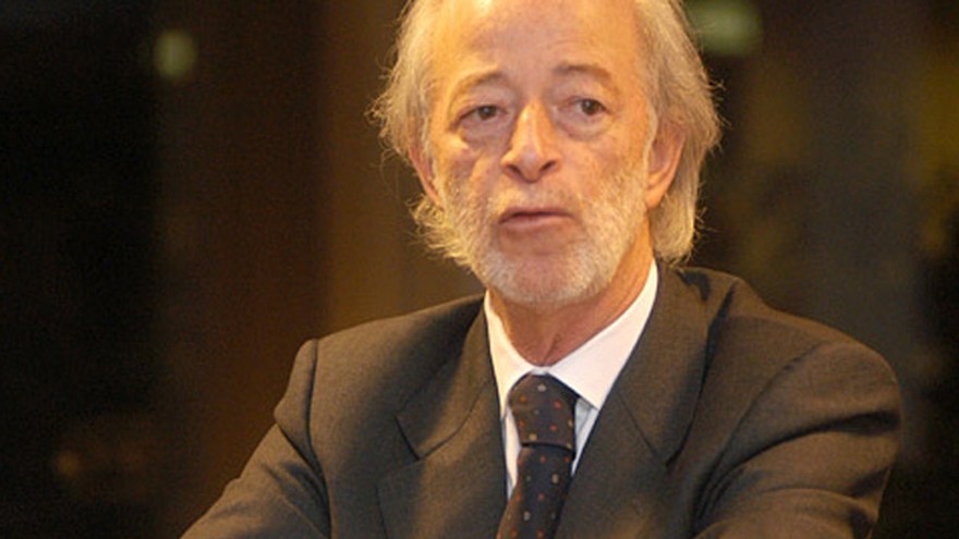 López Mena quiere negociar para que argentinos no paguen recargo del 20% en Uruguay