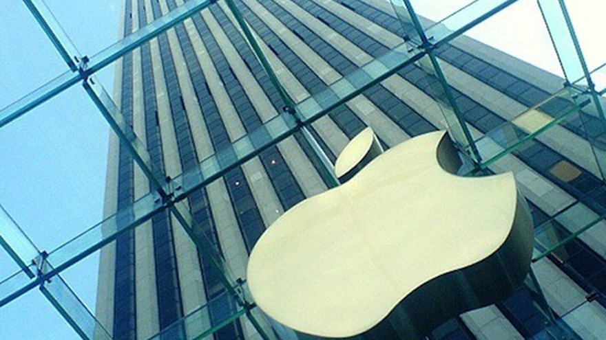 Tras vender 9 millones de iPhones en tres días, las acciones de Apple se disparan