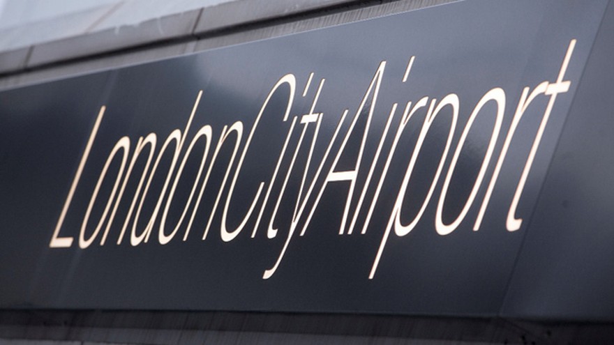 Un aeropuerto de Londres tiene empleados de 28 nacionalidades diferentes