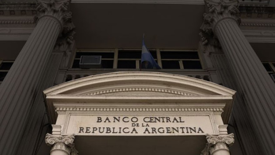El Banco Central esterilizó $8.770 millones y bajó tasas de más de 140 días