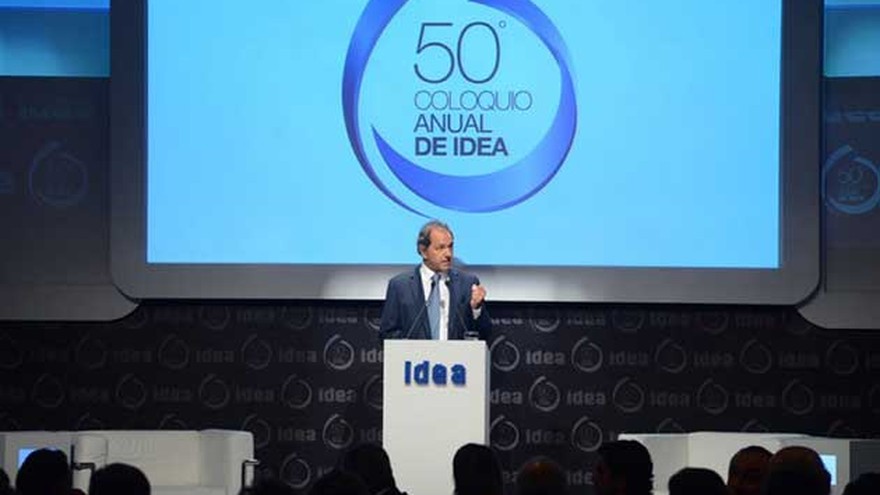 Industriales amenazan con hacer ajuste si no hay un "cambio de rumbo"