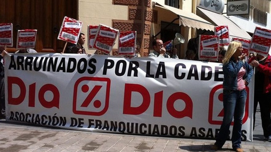 DIA, en la mira: 1.600 empleados inician una mega demanda por presunto fraude laboral y asociación ilícita