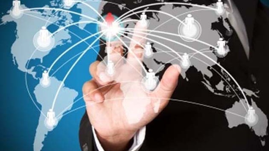 Por qué los expertos en empleo advierten que el mundo del trabajo se volvió "chato"