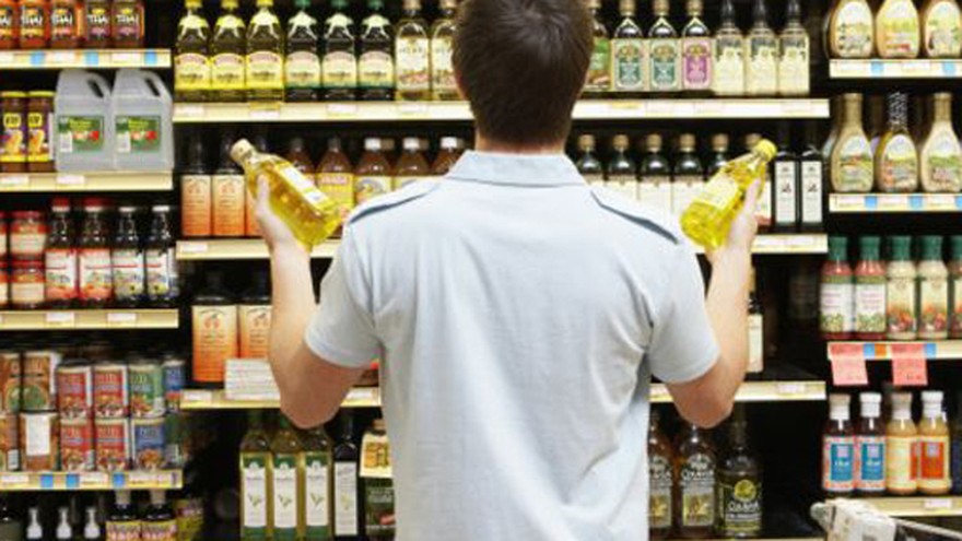El consumo en hogares se contrae por cuarto trimestre consecutivo