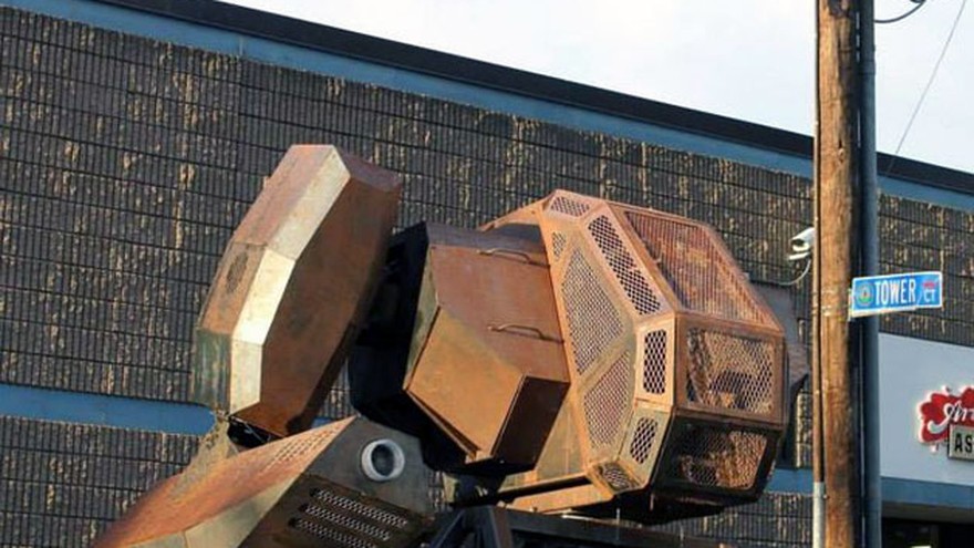 Crean un robot de lucha de cinco metros de altura