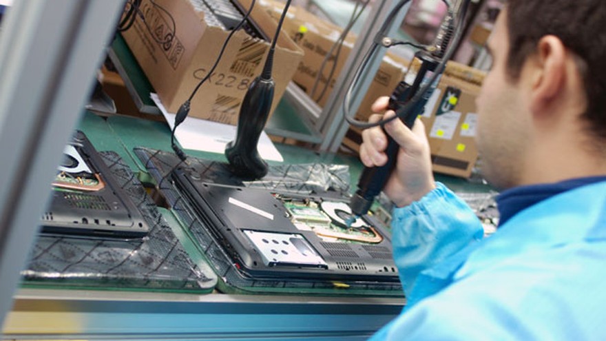 "Sismo informático": Air Computers se ajusta y distribuirá accesorios