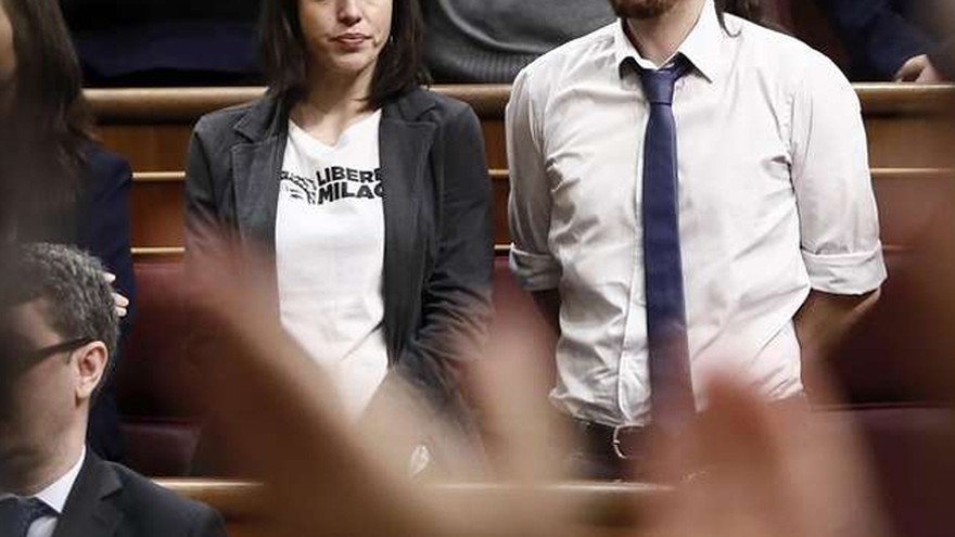 Incómodo momento del Presidente ante el Parlamento español