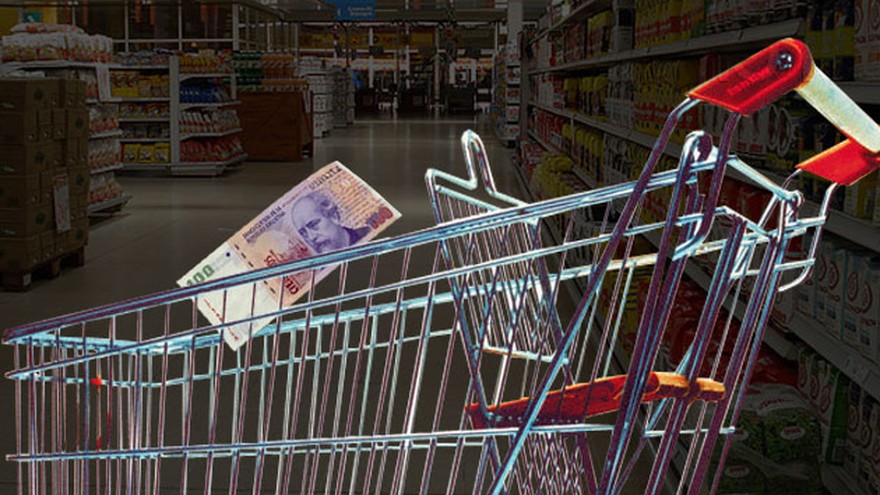 Supermercadismo en crisis logra un leve repunte en ventas al tiempo que achica su planta de empleados
