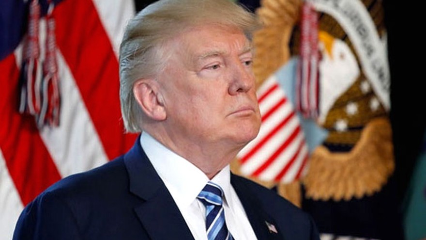 Blooomberg pronostica los ocho escenarios para 2028: qué pasará con el bitcoin, Trump y Facebook