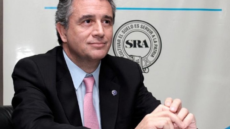 Etchevehere despidió a 330 : "El kirchnerismo multiplicó por siete los empleados"