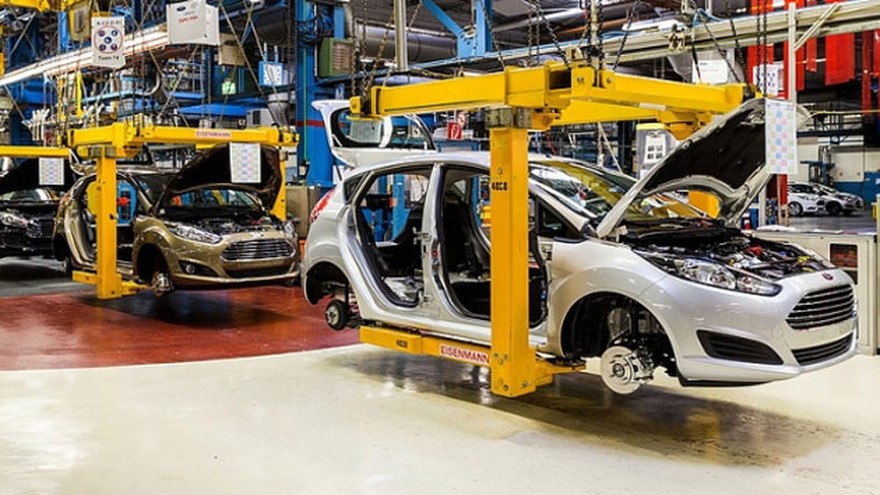 Automotrices creen que habrá que renegociar el pacto flex con Brasil
