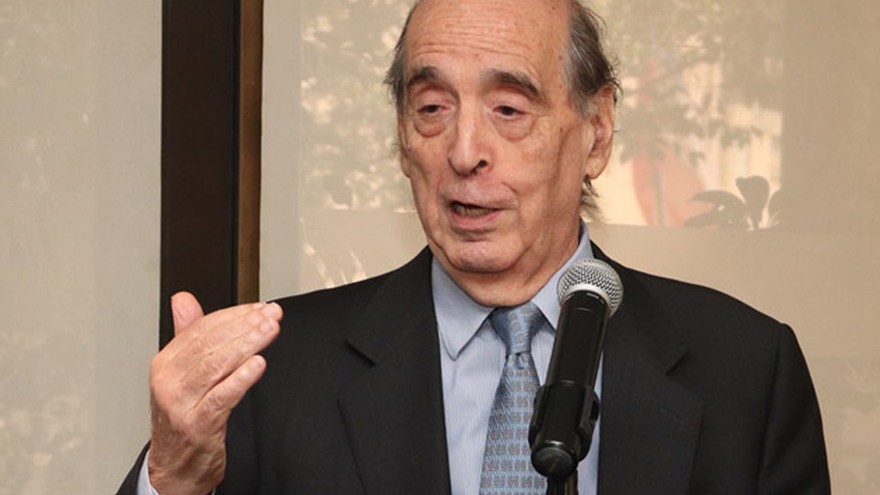 La dura fórmula de Arriazu para resolver los problemas de la economía argentina