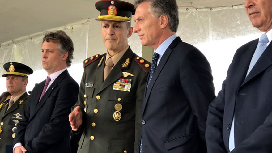 Macri firmó el decreto que permite a las FF.AA. actuar en seguridad interior