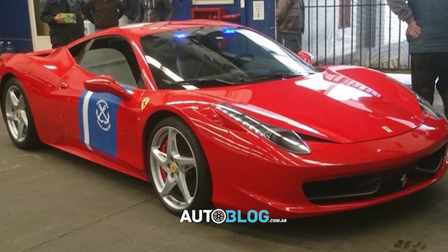 La Ferrari de gremialista se convirtió en patrullero de la Prefectura Naval Argentina