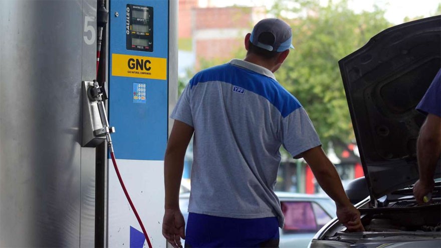 Por la reforma impositiva, piden incentivar el GNC para afrontar el aumento de las naftas