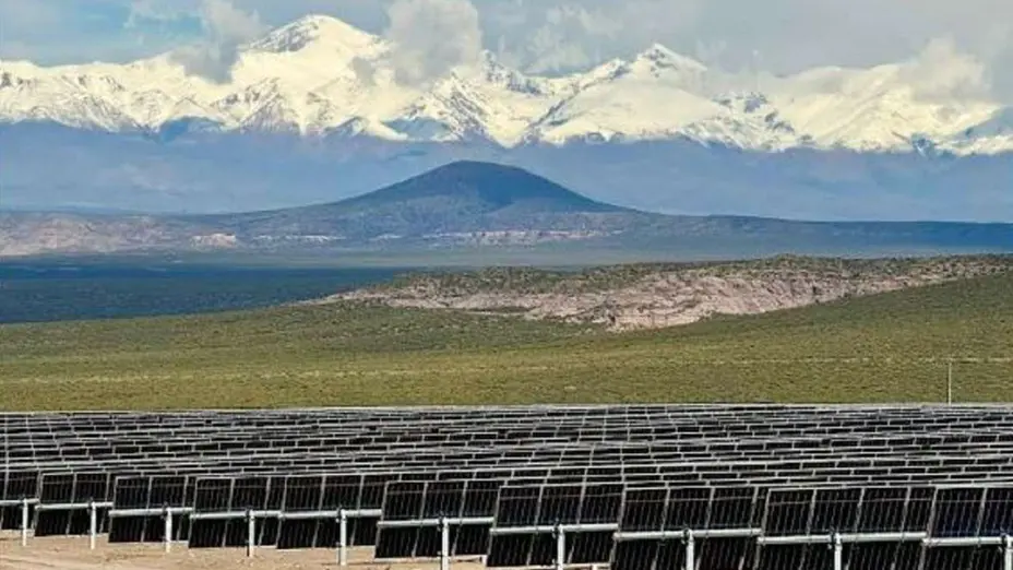 Genneia construir&aacute; en Mendoza el mayor parque solar del pa&iacute;s