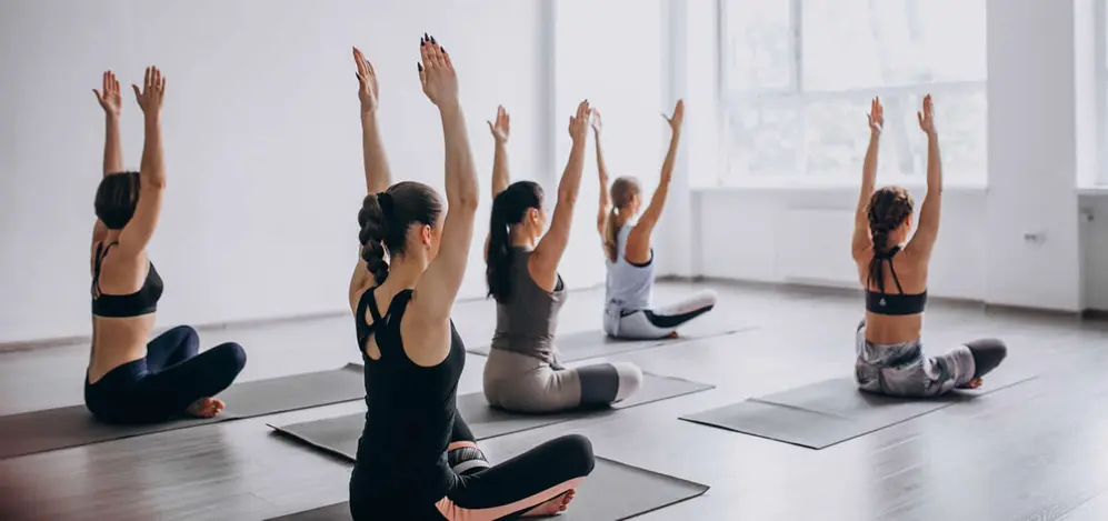 La flor de loto ha inspirado una de las posturas clásicas de Yoga