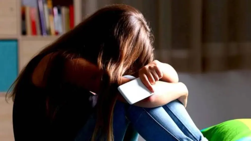 El grooming puede afectar a niños, niñas o adolescentes, a través de cualquier vía relacionada a inernet
