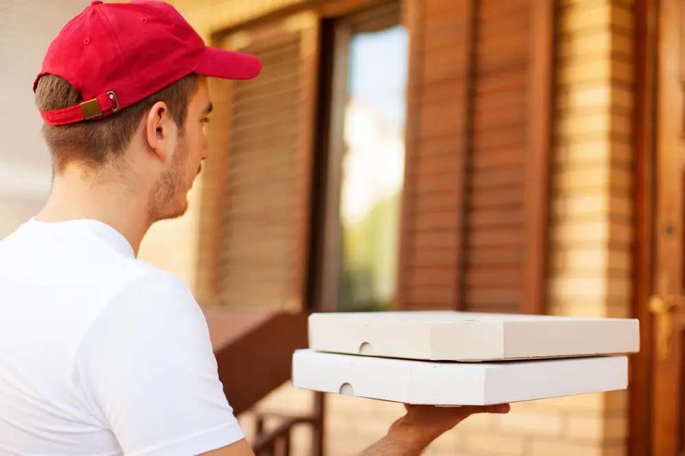 El hombre belga de 65 años lleva 9 años recibiendo pedidos de pizza sin haberlos pedido