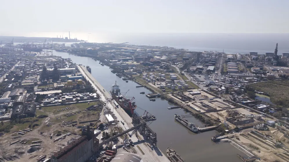 La concesión del puerto de Dock Sud hoy es ejercida por Exolgan.