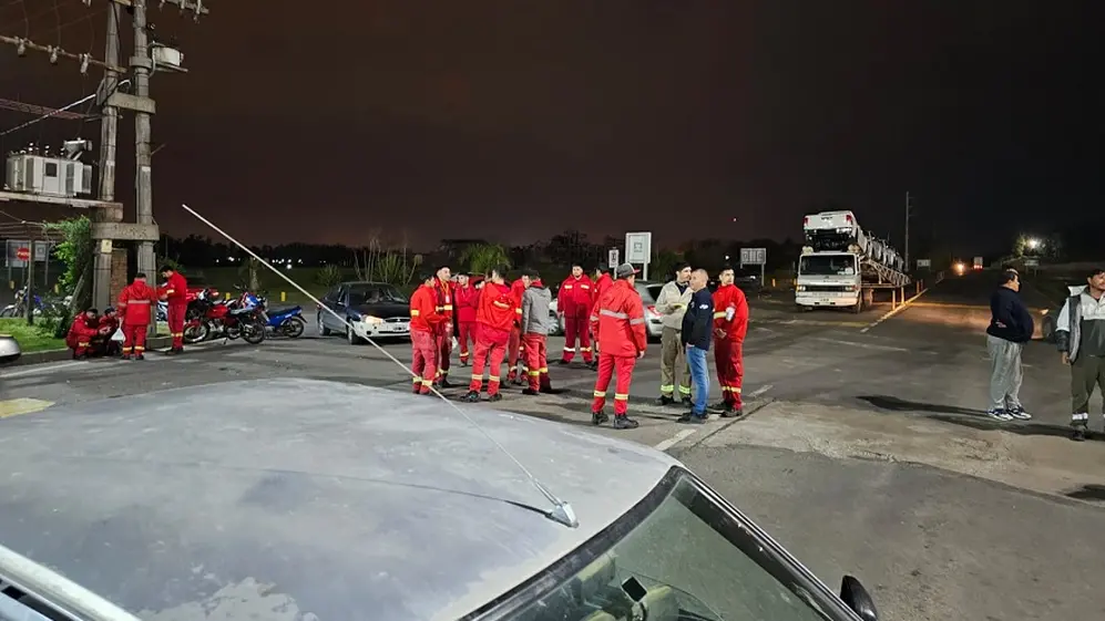 Por un reclamo salarial del gremio de portuarios