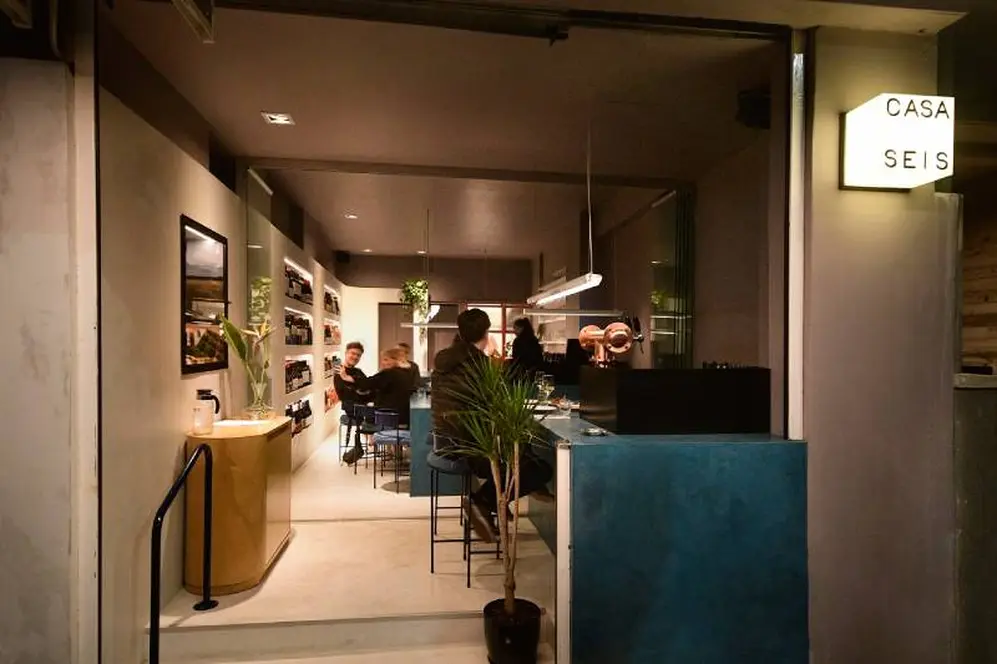 Chacarita sigue creciendo con propuestas pequeñas e interesantes como Casa Seis. 