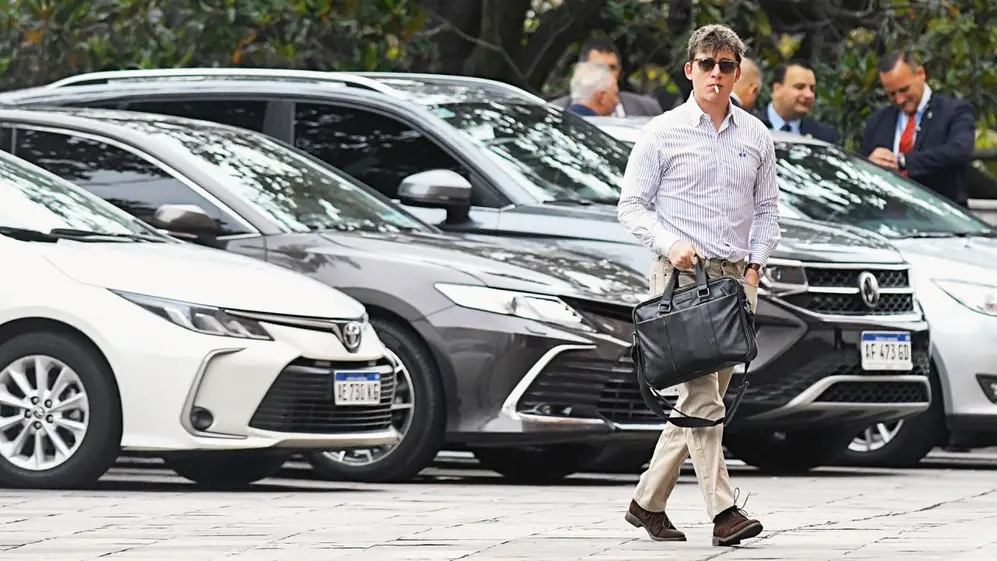 Santiago Caputo es el líder del Grupo Marlboro