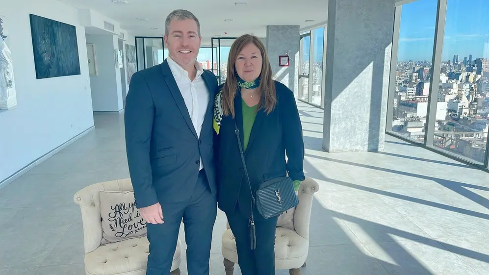 La reputación de la empresa que está a cargo de la obra del edificio para la compra en pozo es  lo primero que hay que saber para asegurarse que el proyecto se va a terminar