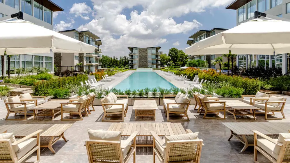 Sheraton Greenville propone una escapada en Hudson con descanso, gastronomía y actividades