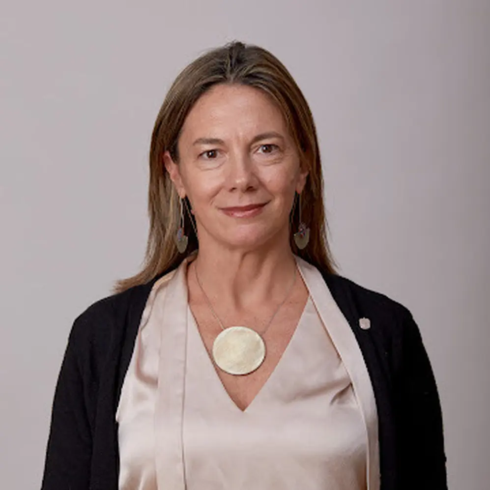 Macarena Lucero Schmidt - Univ. El Salvador