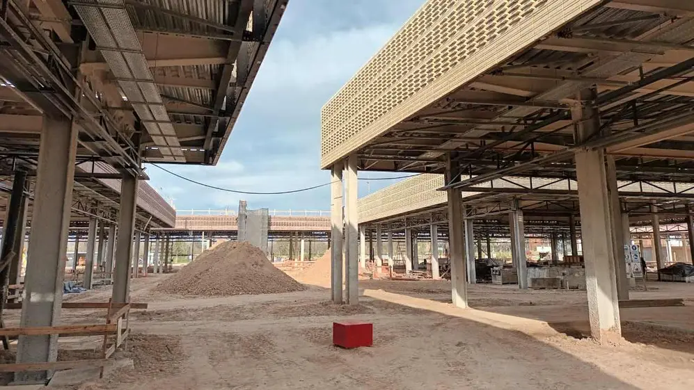 Obra del Distrito Diagonal, shopping que IRSA está construyendo en Gonnet, La Plata